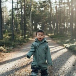 Douglas Recycled Rain Coverall Leaf Green -Kuling 1024x1024 2036