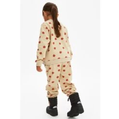 GOTS Volos Printed Sweatpants With Apples Sand -Kuling 1024x1024 420